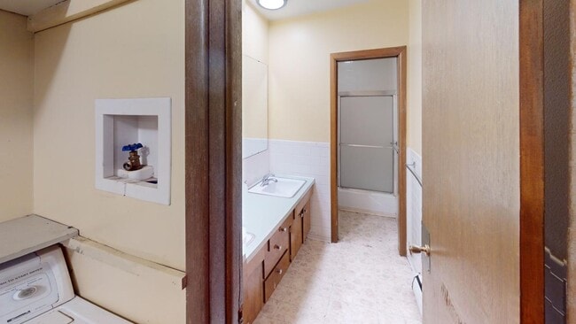 Photo - 1717 Baseline Rd