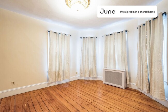 Photo - Room in Shared 4 bed/1.5 bath home Unidad C