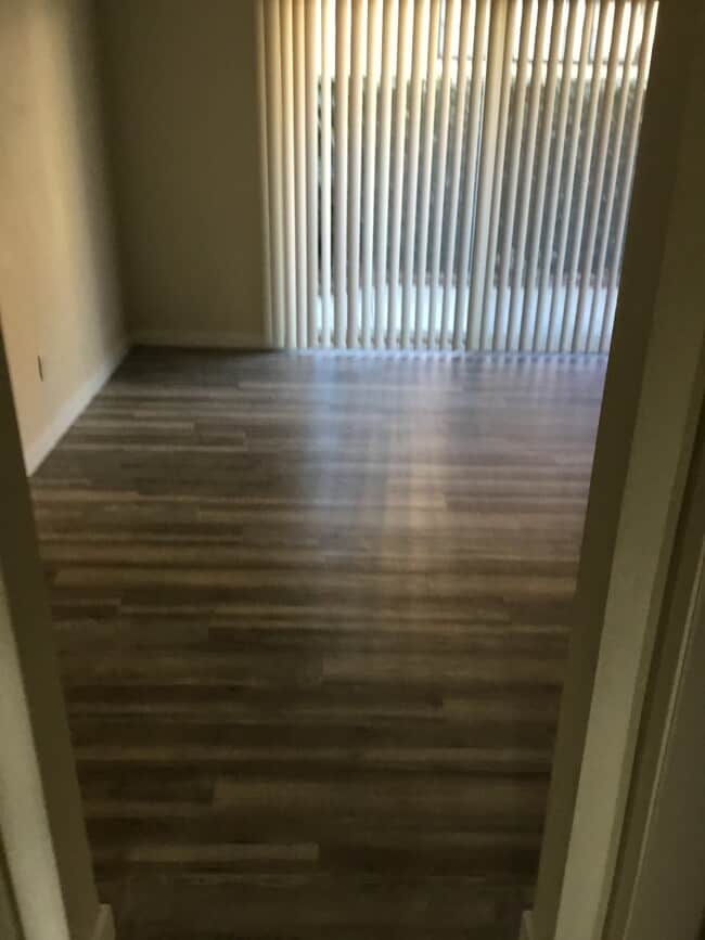 Photo - 2105 Speyer Ln Unidad B
