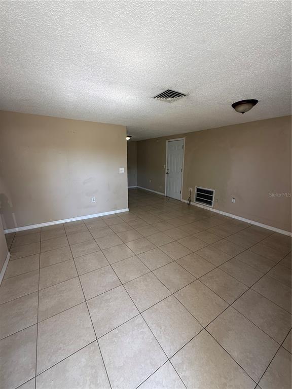 Photo - 6656 Knightsbridge Dr