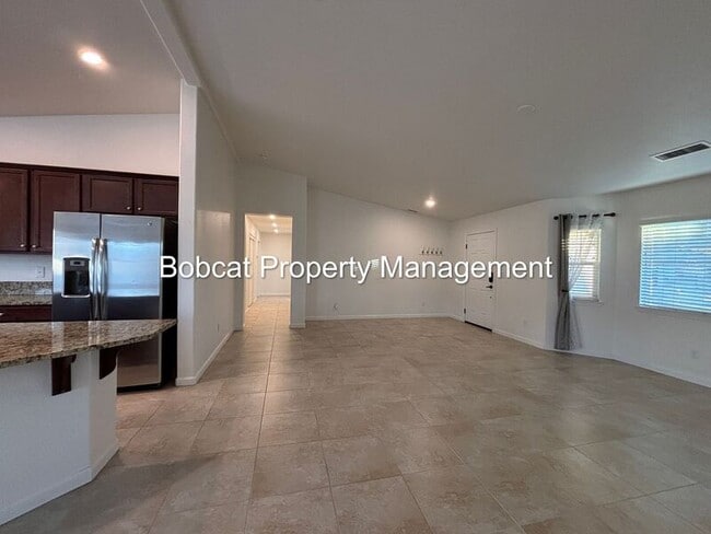 Photo - 100 Deschutes Dr