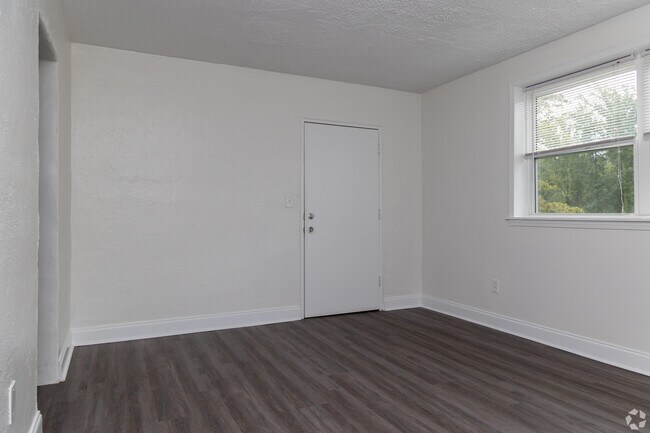 Living Room - Summit North (N)