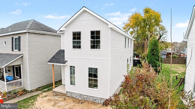 Building Photo - 314 N Stokes St