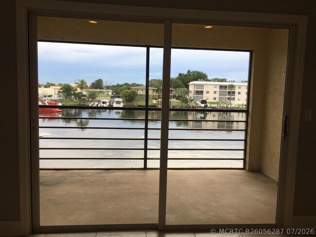 Photo - 309 Lake Cir Unit 202