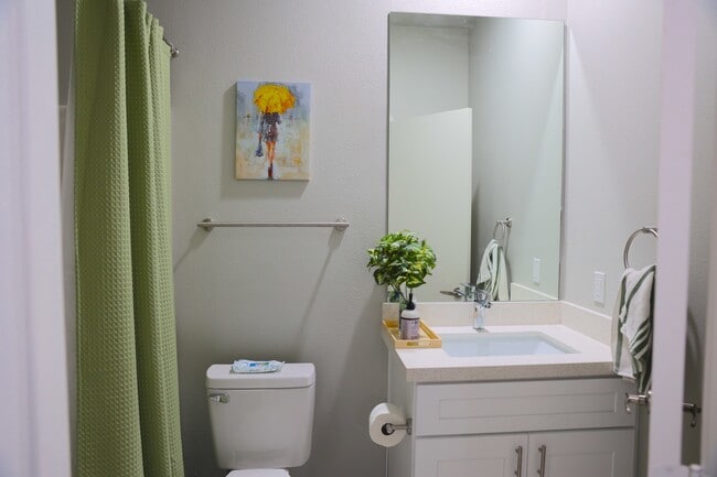 Photo - 13826 Caliente Dr