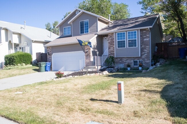 Building Photo - $200 Off Monthly til November!! Spacious 4... Rental