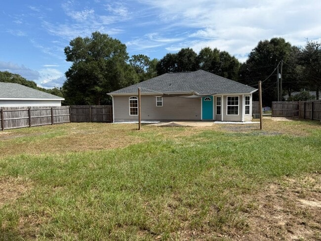 Photo - 329 Strawbridge Dr