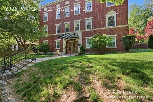 Photo - 2926 Porter St NW Unit 203