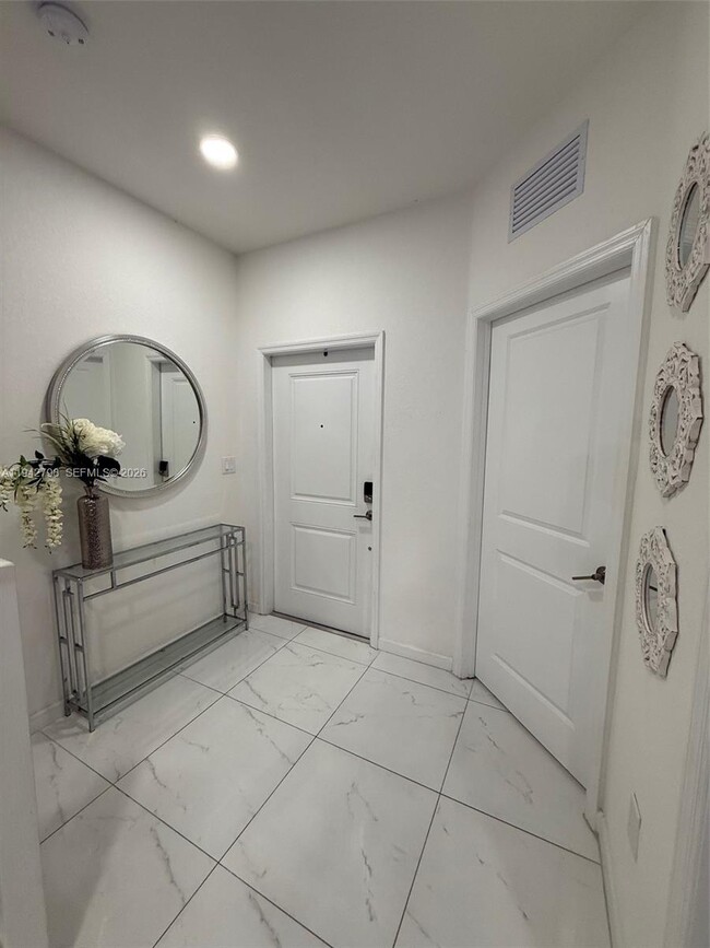 Photo - 21432 NE 2nd Path