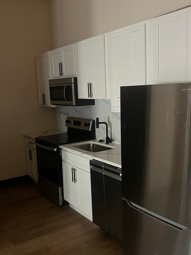 Photo - 237 2nd St NW