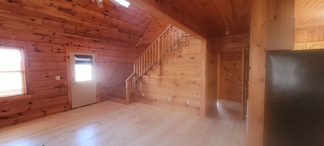 Photo - 139 Freewinds Rd House
