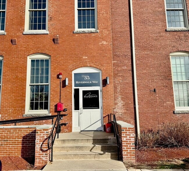 Building Photo - 35 Riverwalk Way Unit 316