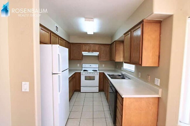 Photo - 15547 S Moon Valley Rd Unit 1