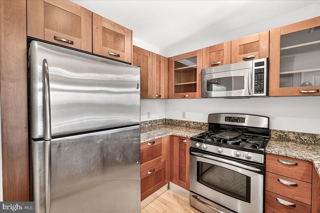 Building Photo - 5750 Bou Ave Unit 1106