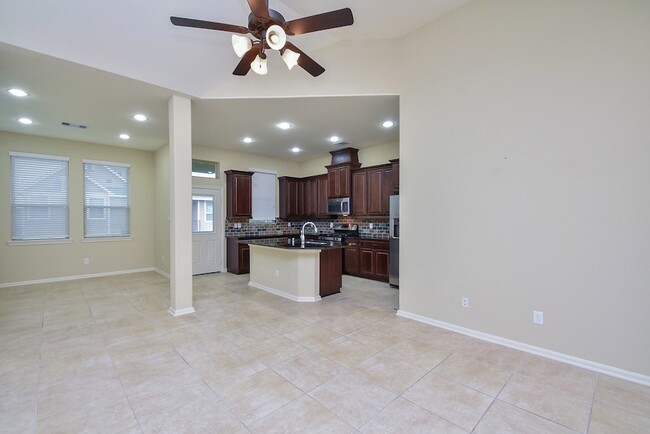 Photo - 23322 Del Rosso St