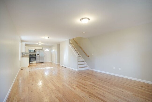 Photo - 20 Healey St