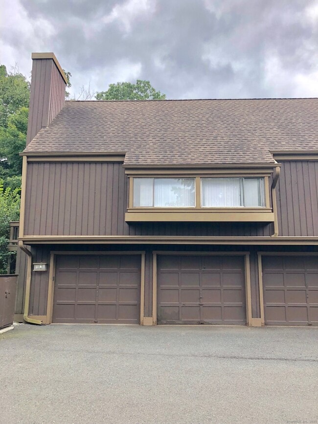 Photo - 61 Heritage Vlg Unidad B