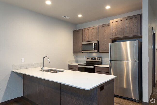 3BR, 2BA - 1,288SF - Maplewood Villas