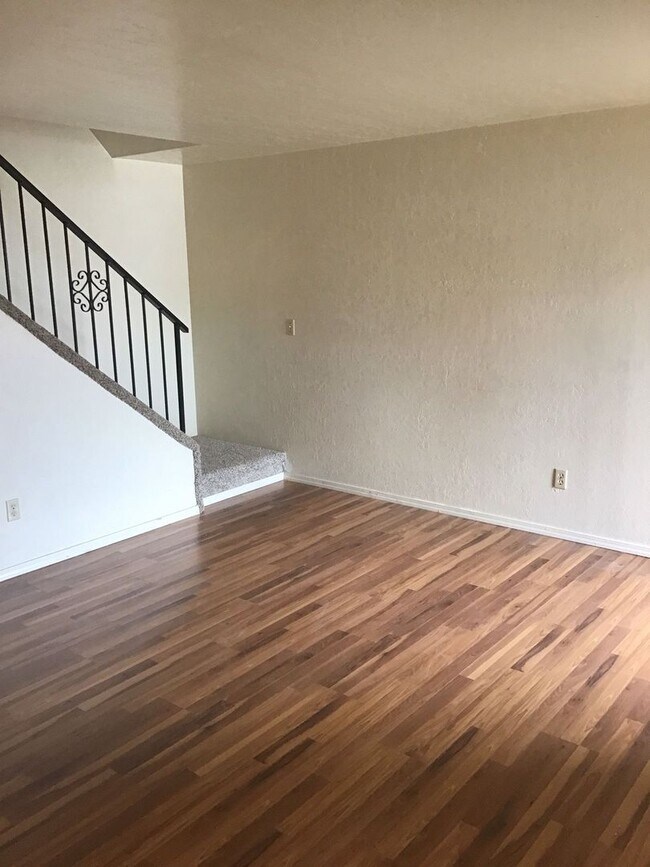 P0150 1857 Inner Cir. Medford OR 97504, 4 Apartment Unit 1857 Inner