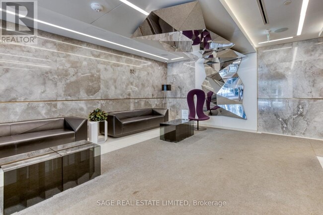 Photo - 50 McCaul St Unité 701