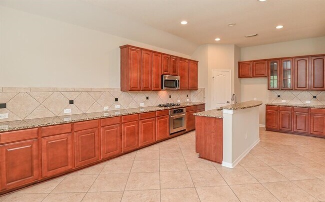 Photo - 6803 Millwright St
