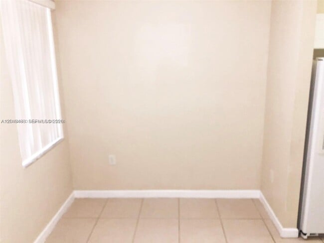 Photo - 2884 SE 2nd Dr