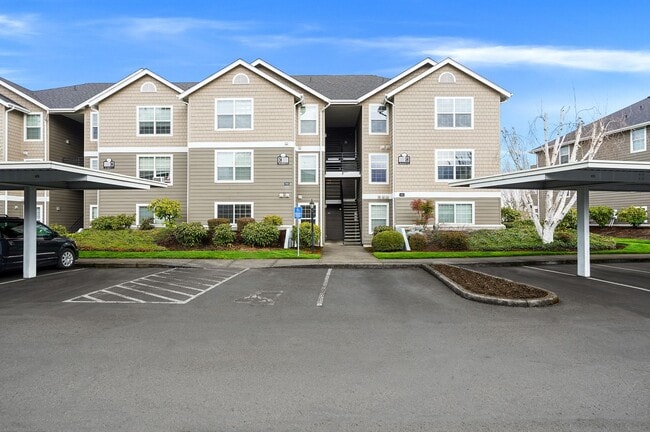 Photo - Lakepoint at Inland Shores