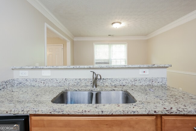 Photo - 3909 Riverside Pkwy