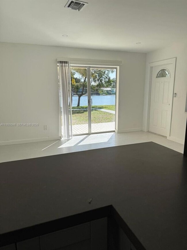 Photo - 1056 SW 2nd St