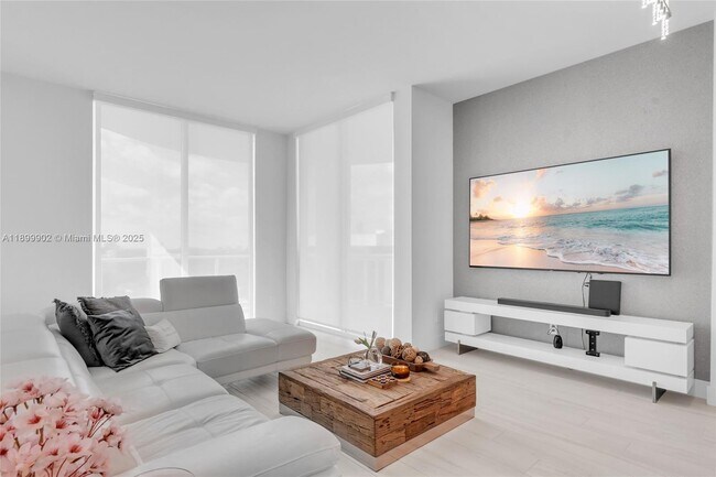 Building Photo - 2525 SW 3rd Ave Unit 1002