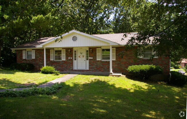 Building Photo - 1020 Duke St Unit 1020 B Duke Street Rental