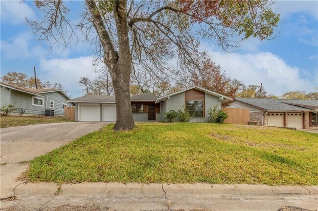 Photo - 5104 Woodmoor Dr