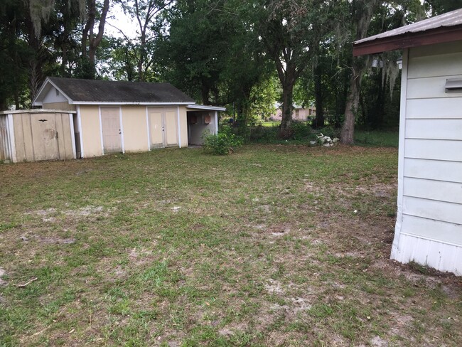 2008 Hollywood Ave House - House Rental in Eustis, FL | ForRent.com