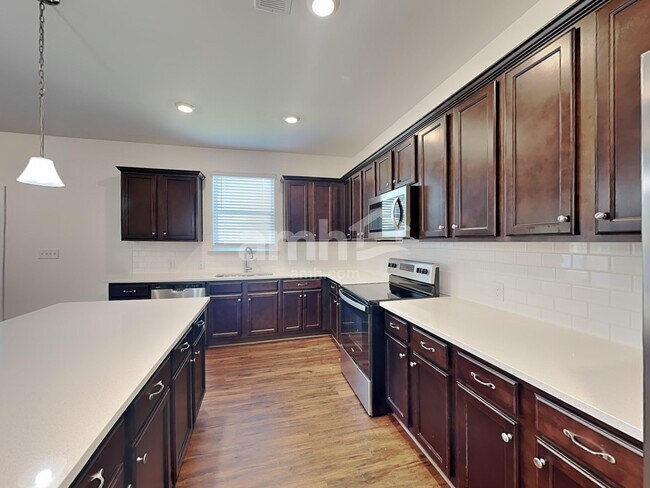 Photo - 164 Hazel Pk Dr