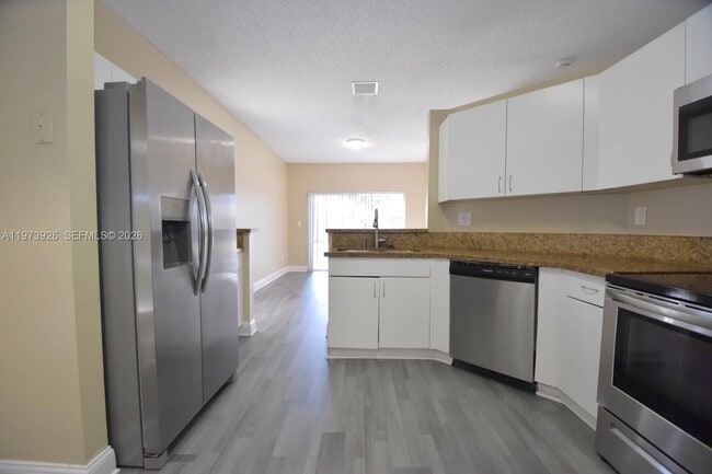 Photo - 17150 NW 11th St