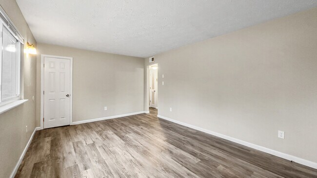 Photo - 2215 Washington Pike