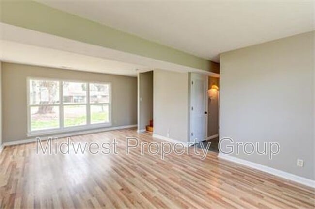 Photo - 2697 McKelvey Rd