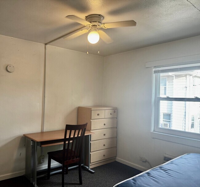 Photo - 101 N Busey Ave Unit 7