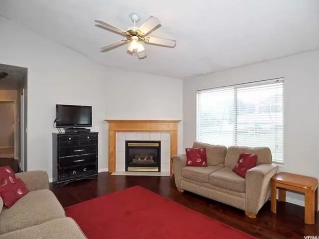 Photo - 4881 Cave Peak Dr