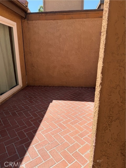 Building Photo - 2700 N Brea Blvd Unit 7