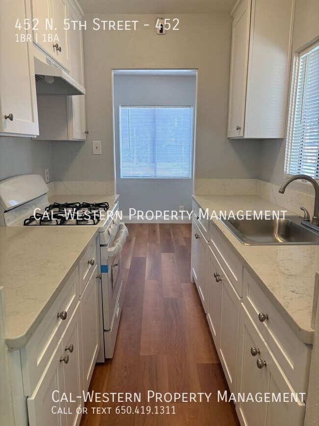 Photo - 452 N 5th St Unidad 452