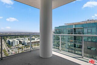 Photo - 13700 Marina Pointe Dr