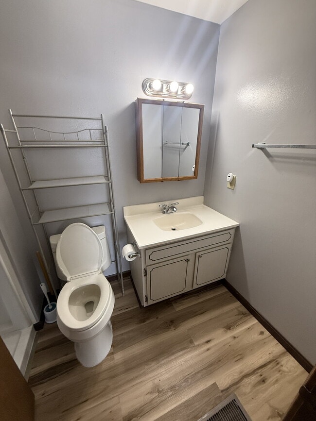 Photo - "Charming 2-Bed, 2-Bath Condo Retreat in Sidney's Viking Court!"