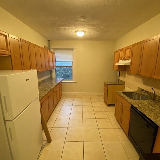 Photo - 16 Euston St Unit 3