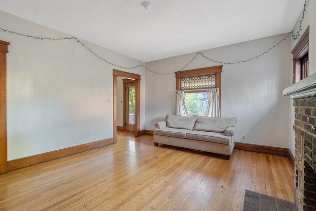 Photo - 129 Victoria Pl Apartamento Unidad 129 Victoria (upstairs)