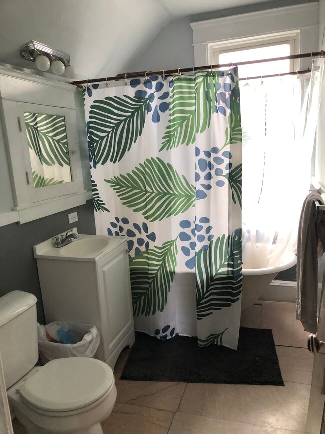 Bathroom - 1908 E 123rd St Apartments Unit 9#