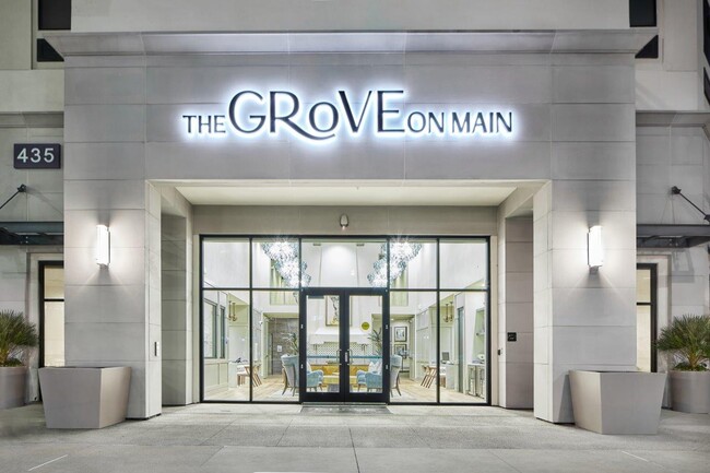 Building Photo - The Grove on Main