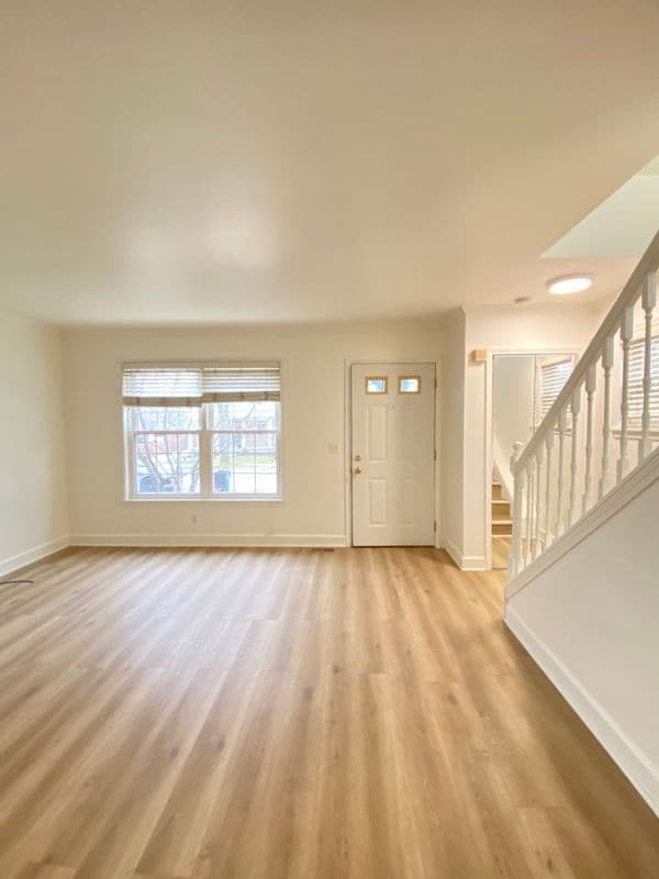 Photo - 1471 Bird Ave