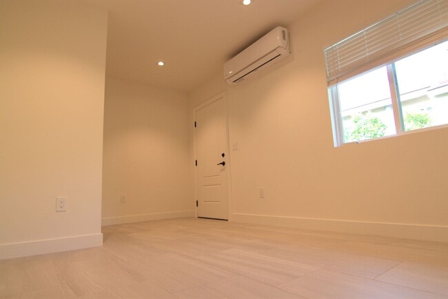 216 Harding Ave Unidad B