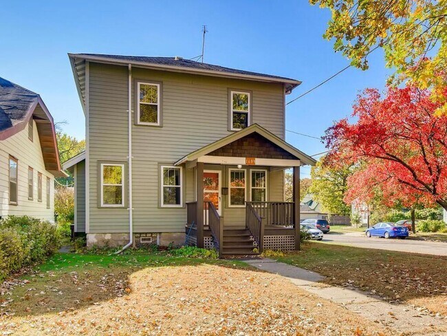 1698 Hewitt Ave Unit 1